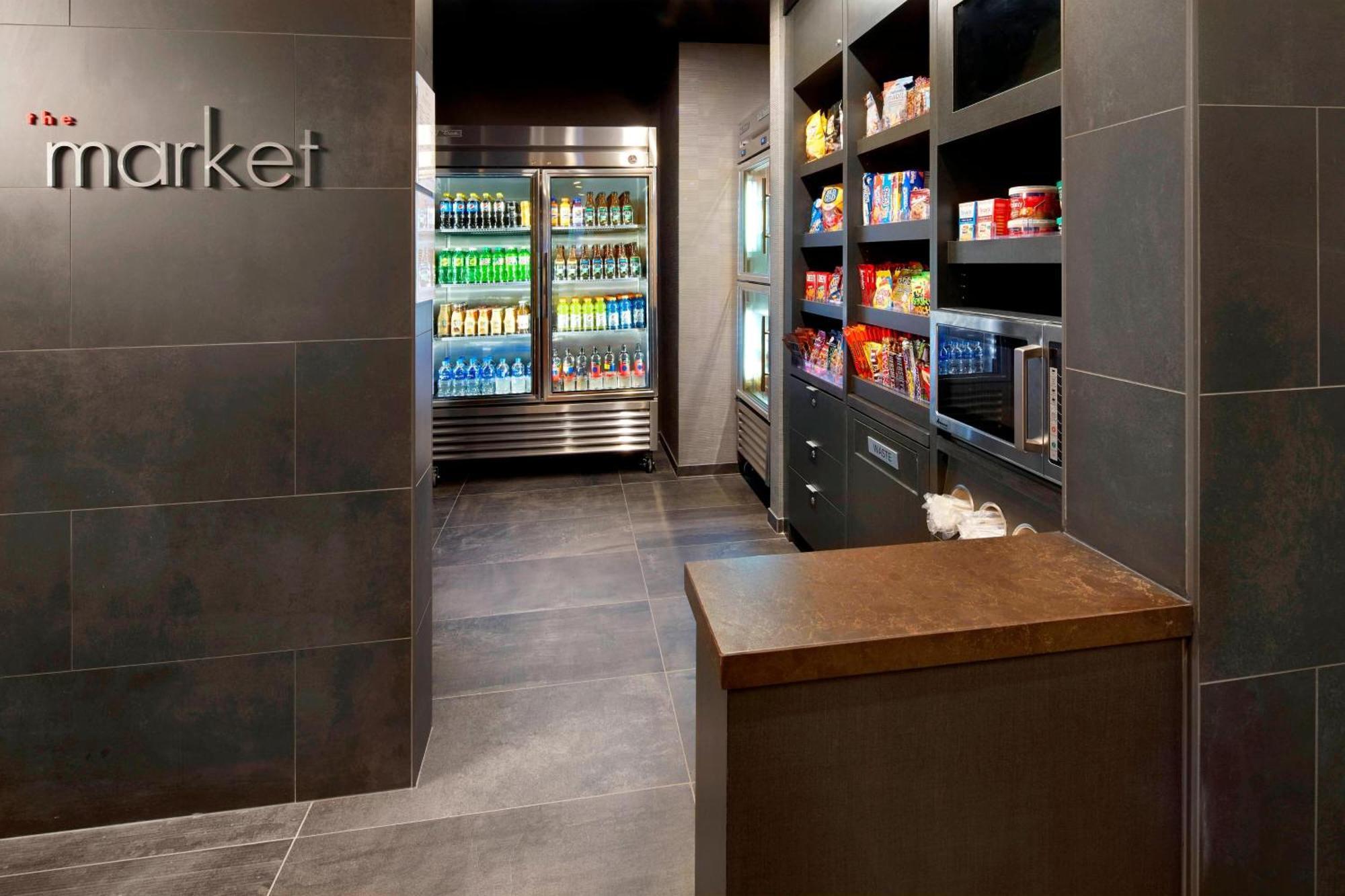 Courtyard By Marriott Houston Intercontinental Airport Hotel Buitenkant foto