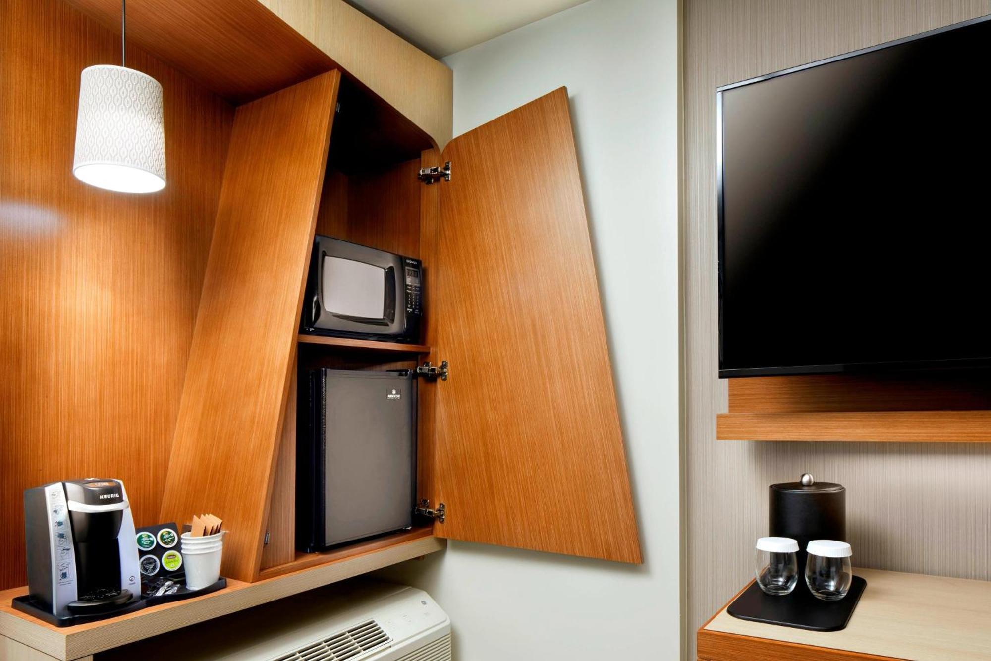 Courtyard By Marriott Houston Intercontinental Airport Hotel Buitenkant foto