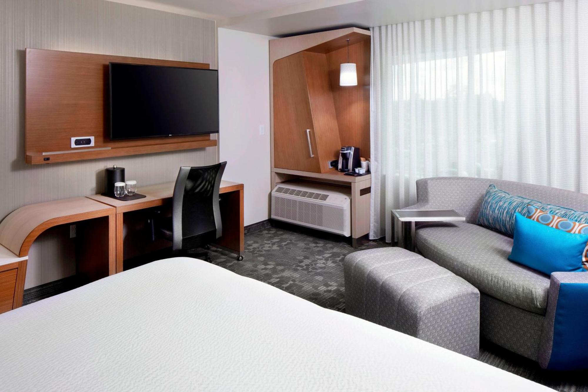 Courtyard By Marriott Houston Intercontinental Airport Hotel Buitenkant foto